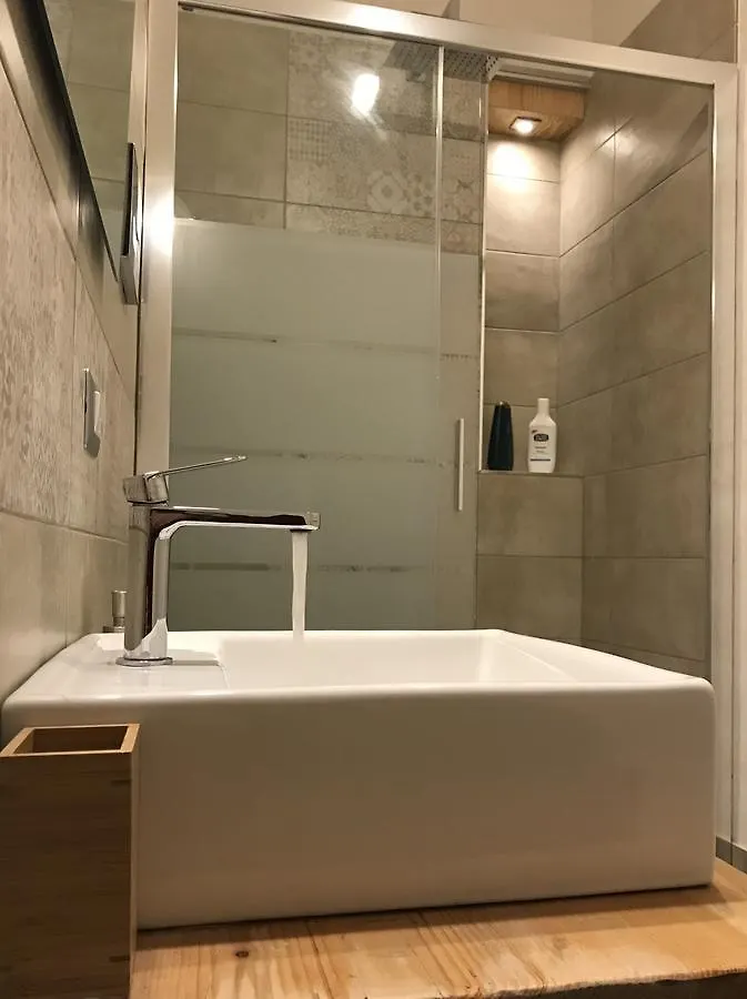 Indara Home Naro Ιταλία